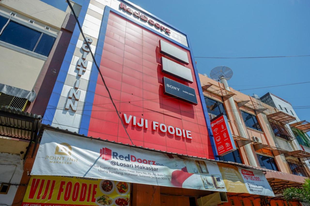Reddoorz Plus @ Losari Makassar Macáçar Exterior foto
