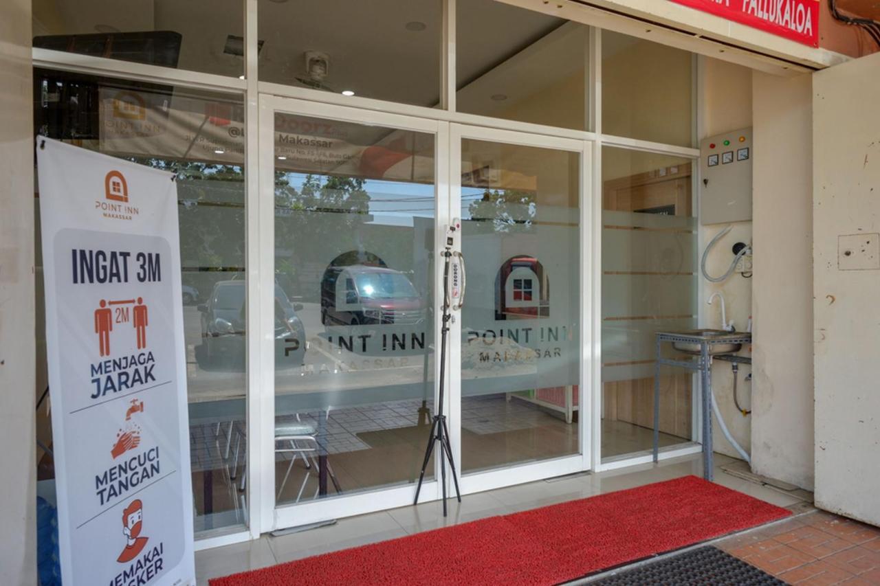 Reddoorz Plus @ Losari Makassar Macáçar Exterior foto